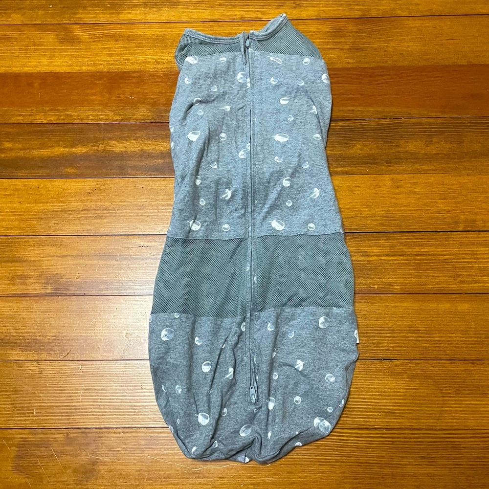 Happiest Baby Sleepea 5 Second Swaddle Grey Moon-Print Size Large